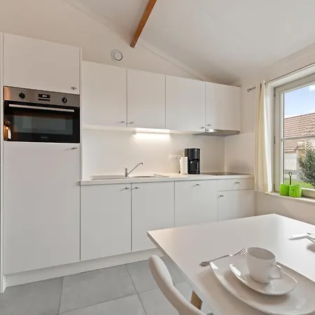 Holiday home Westhinder I H94 *